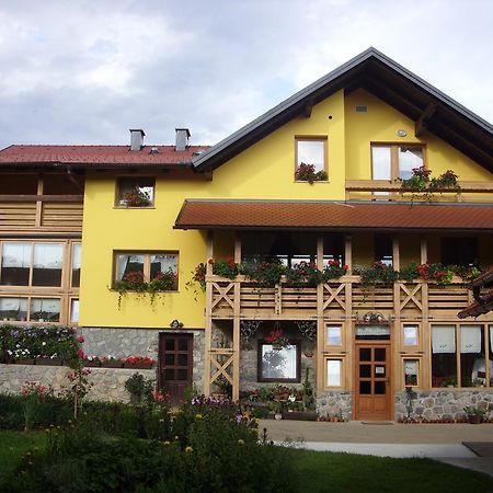 Tourist Farm Ob Izviru Krupe Vila Semic Exterior foto